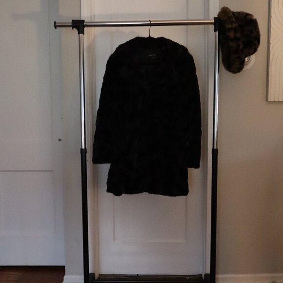 Brand New Kenneth Cole Women's S Classic Mink Style Faux Fur Coat with Pockets - Picture 1 of 9